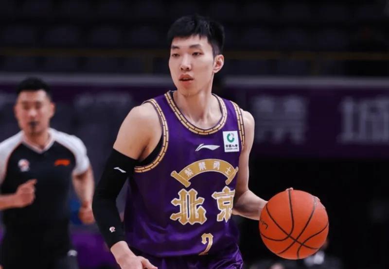 8868体育官网-胜福建发布会！张庆鹏不满下半场防守，亲承朱松玮带伤！